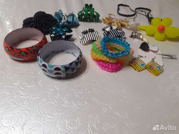 Украшения и бижутерия