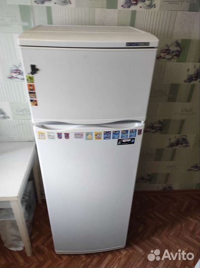 Холодильник Atlant бу