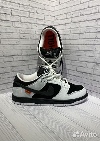 Кроссовки Nike SB Dunk Low x tightbooth