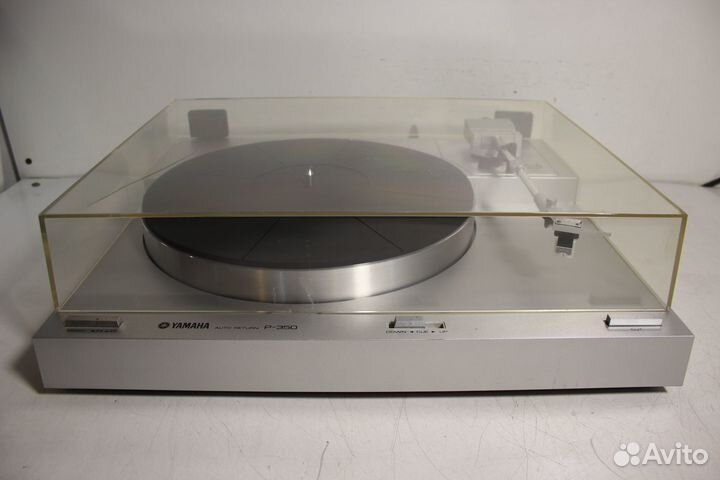 Yamaha P-350 Виниловый проигрыватель Japan