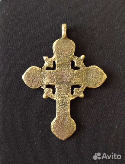Старинный крест нательный штурвал