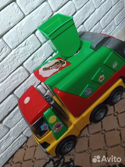 Машинка детская