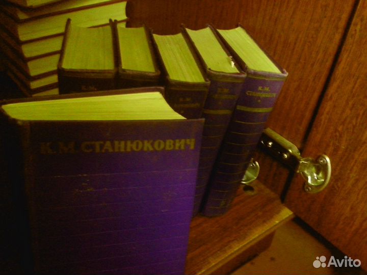 Книги разных жанров, стран и времен