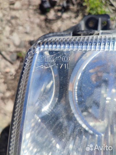 Chrysler 300c фара левая