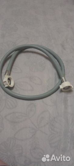 Шланг подачи воды к стиральной машине