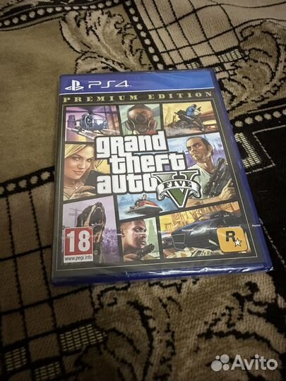 Игра GTA 5 premium edition ps4 новый
