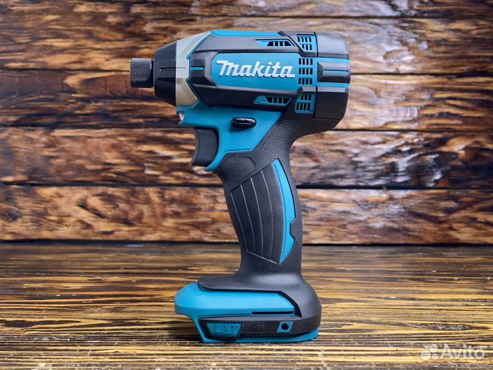 Импульсный винтоверт Makita DTD152Z