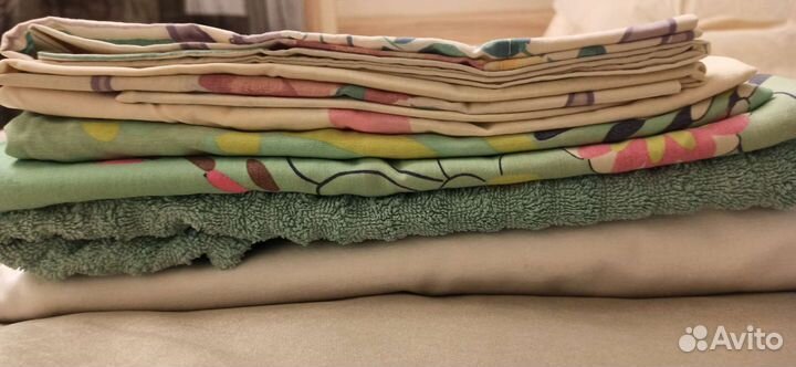 Пакетом, 7шт.(наволочки, полотенце., скатерть H&M