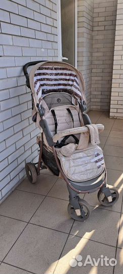 Прогулочная коляска