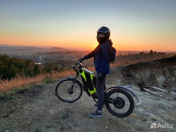 Желтый Электровелосипед