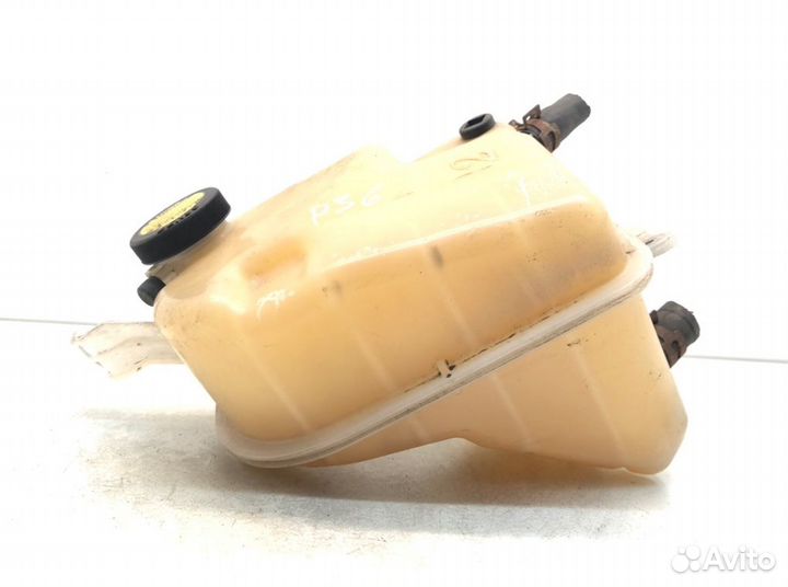 Бачок расширительный Toyota Avensis 2.0 D-4D 2012