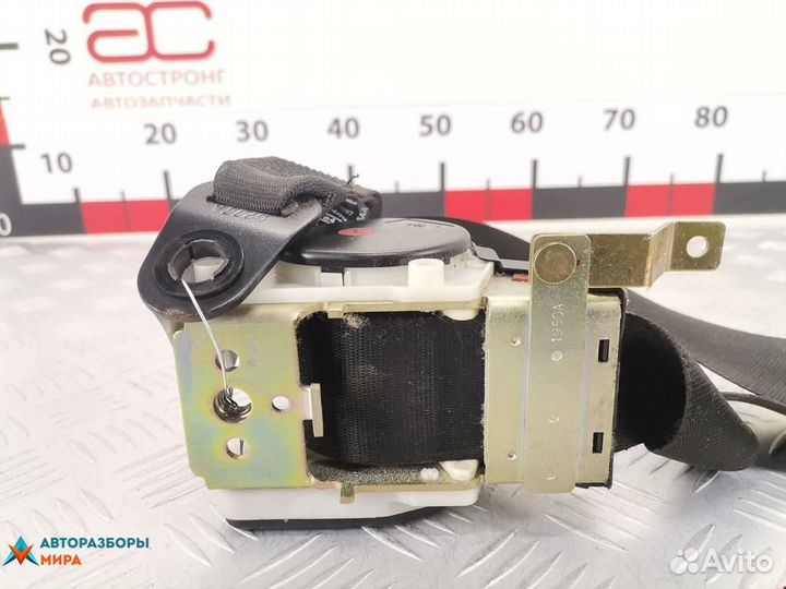 Ремень безопасности Mazda 121 2 1996 1E0857690