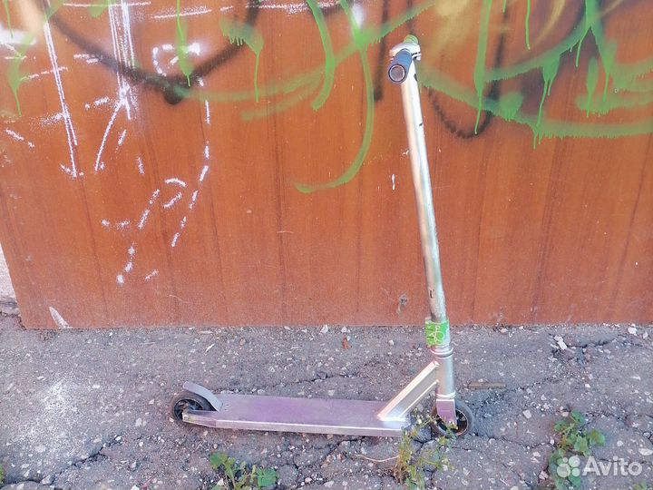 Трюковой самокат