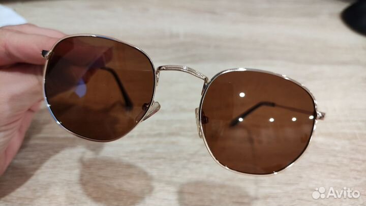 Солнцезащитные очки