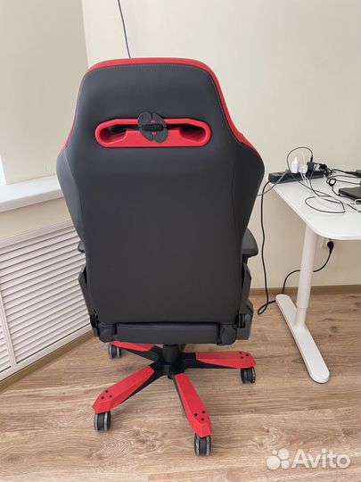 Кресло игровое DxRacer черный