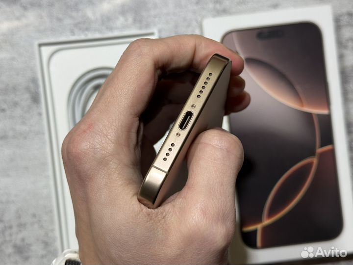 iPhone 16 Pro Max, 256 ГБ