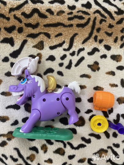 Игровой набор Play-Doh Пони-трюкач