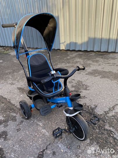 Трехколесный велосипед