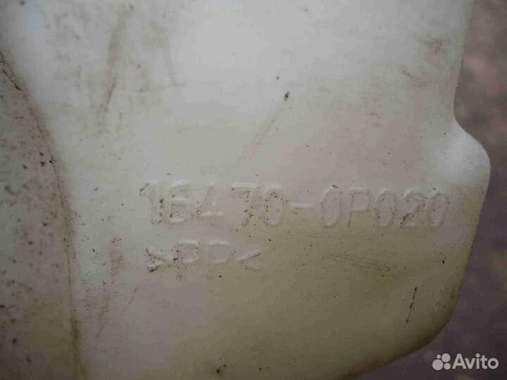 Бачок расширительный Toyota Camry 40 164700P020