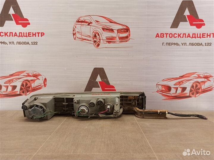 Фонарь правый Nissan Cube 2007-2008