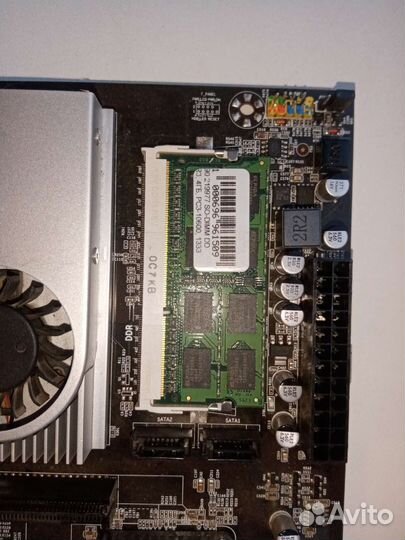 Материнская плата на 8 карт