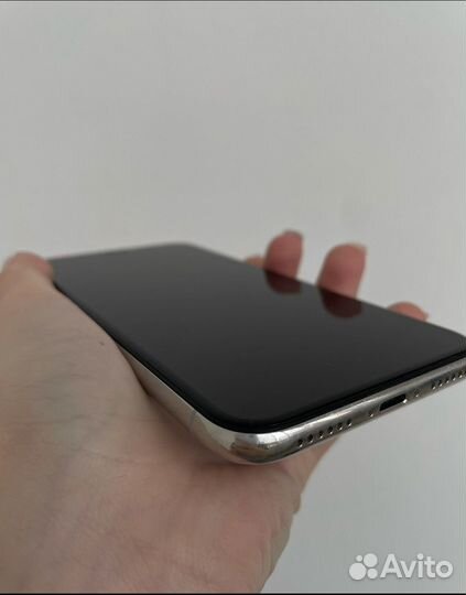 iPhone X, 64 ГБ