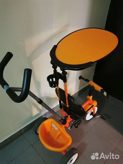 Трехколесный детский велосипед с ручкой бу