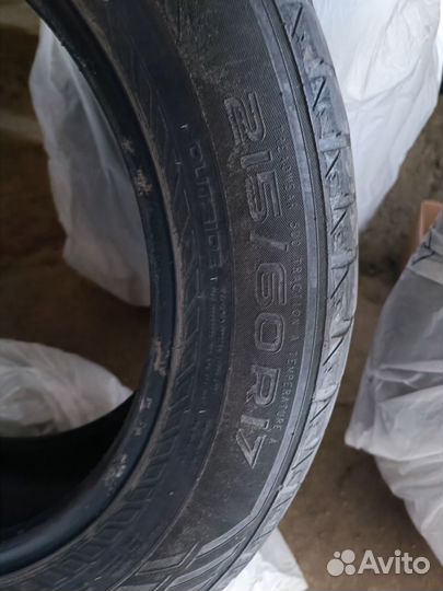 Nokian Tyres Hakka Blue 215/60 R17