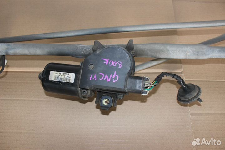 Механизм стеклоочистителя в сборе GMC Yukon GMT800