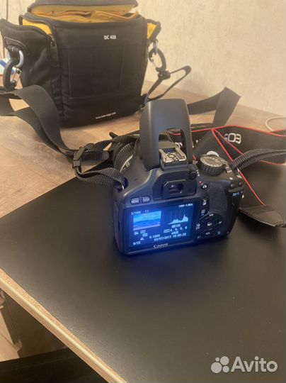 Зеркальный фотоаппарат canon 550d