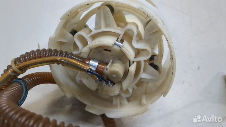 Насос топливный электрический Volkswagen Passat 5, 1997