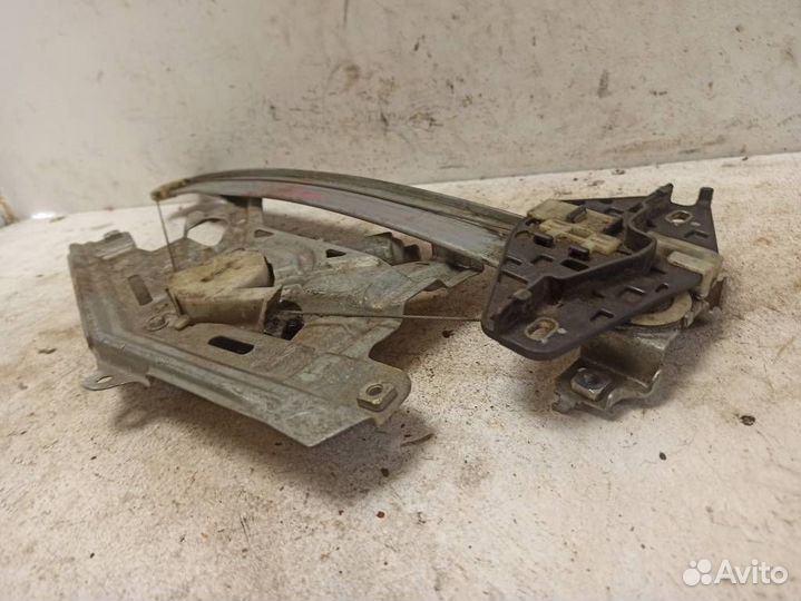 Стеклоподъемник электрический передний правый 7221