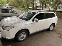 Mitsubishi Outlander, 2013, с пробегом, цена 855 000 руб.