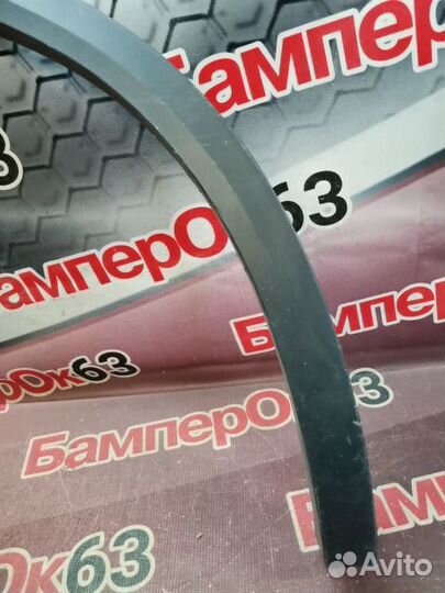 Накладка крыла задний правый Volkswagen Touareg