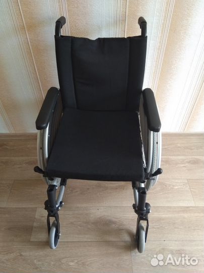 Коляска для инвалидов