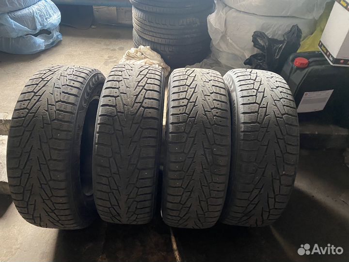 Nokian Tyres Hakkapeliitta 7 235/65 R17