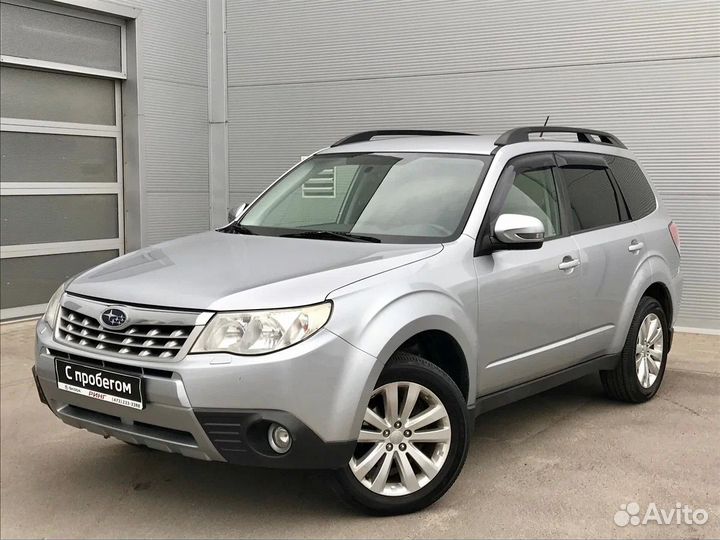 Усилитель заднего бампера Subaru Forester