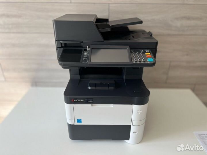 Мфу Kyocera m3040idn