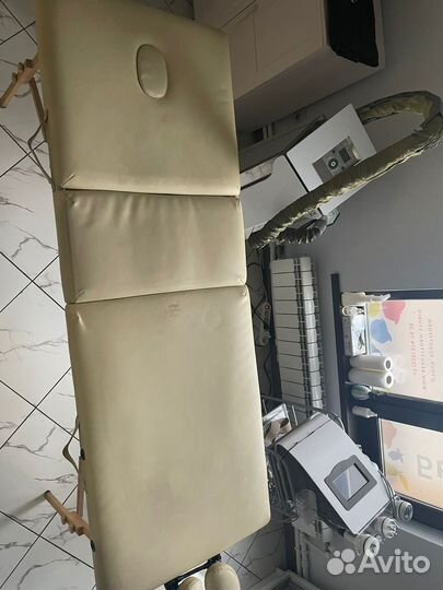 Массажная кушетка бу