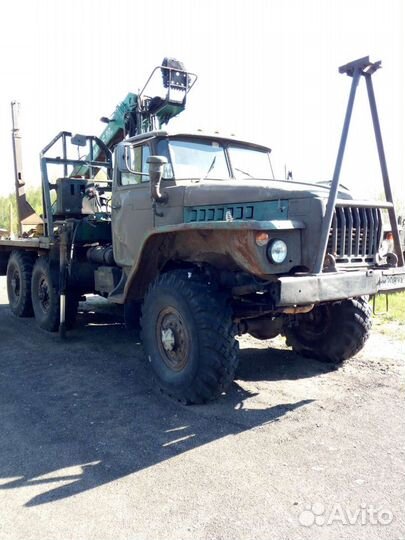 Урал 4320 с КМУ, 1981