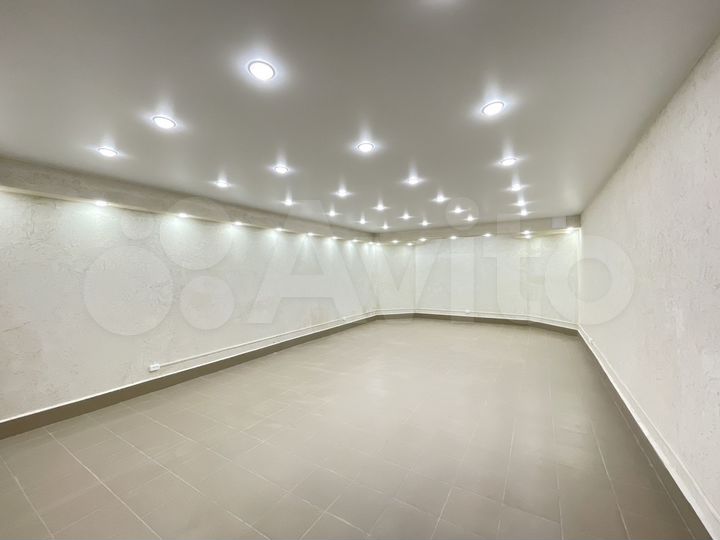 Помещение, 39,7 м2, новый ремонт, первая линия