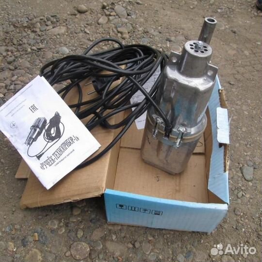 Насос погружной,дренажно-фекальный для полива