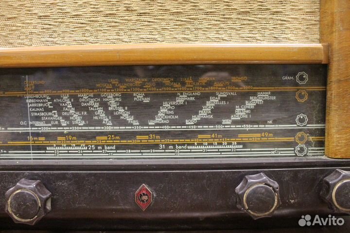 Ламповый приёмник Vera 244A 79