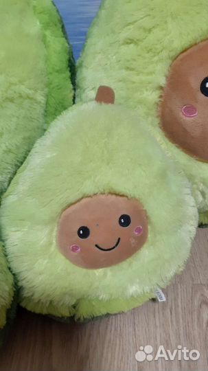 Семья авокадок