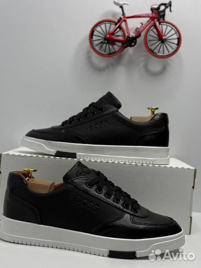 Кроссовки Boss качественные