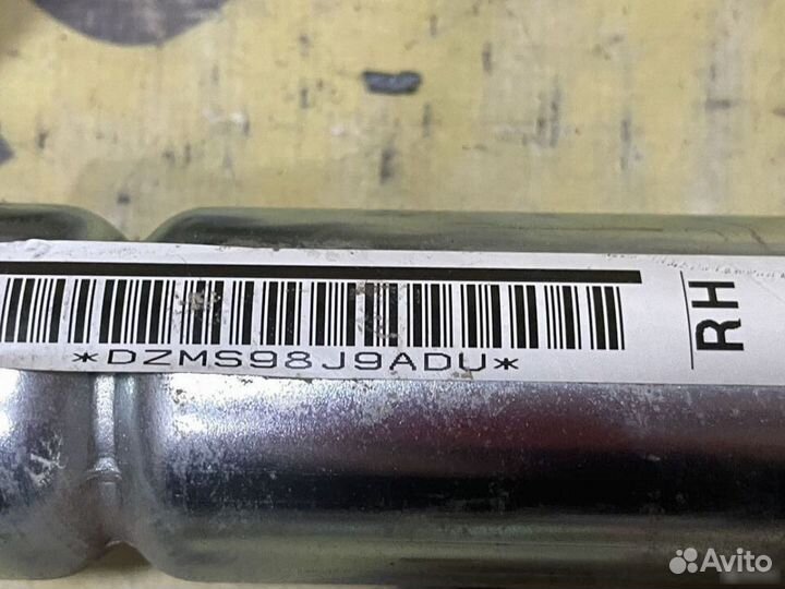 Подушка безопасности боковая R Mazda 3 BK