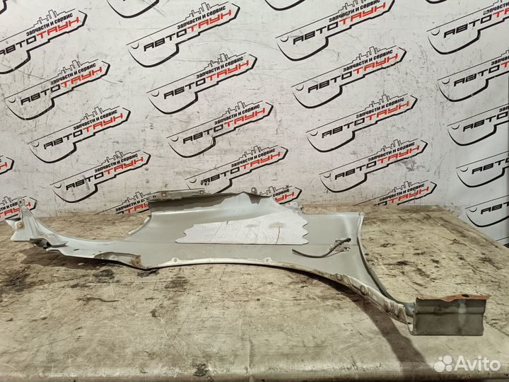 Крыло nissan serena PC24 PNC24 RC24 TC24 TNC24 VC24 VNC24 631004N050 переднее правое белый, QT1 KA93