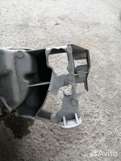 Фара передняя правая Mazda 626 GE