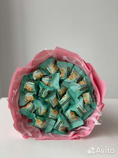 Сладкий букет из конфет