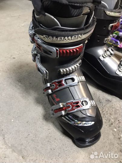 Горные лыжи и ботинки